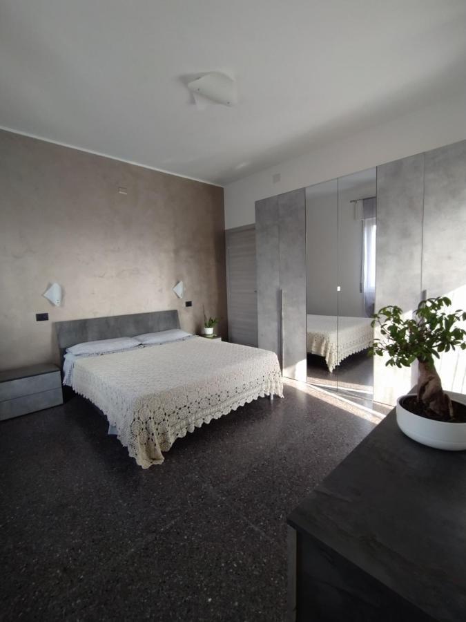 Ad Un Passo Dal Mare Savona Exterior foto
